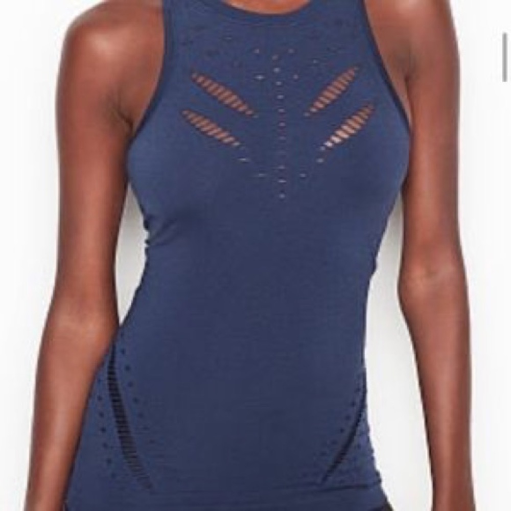Victoria Sport Navy blue perforated tank! 💪